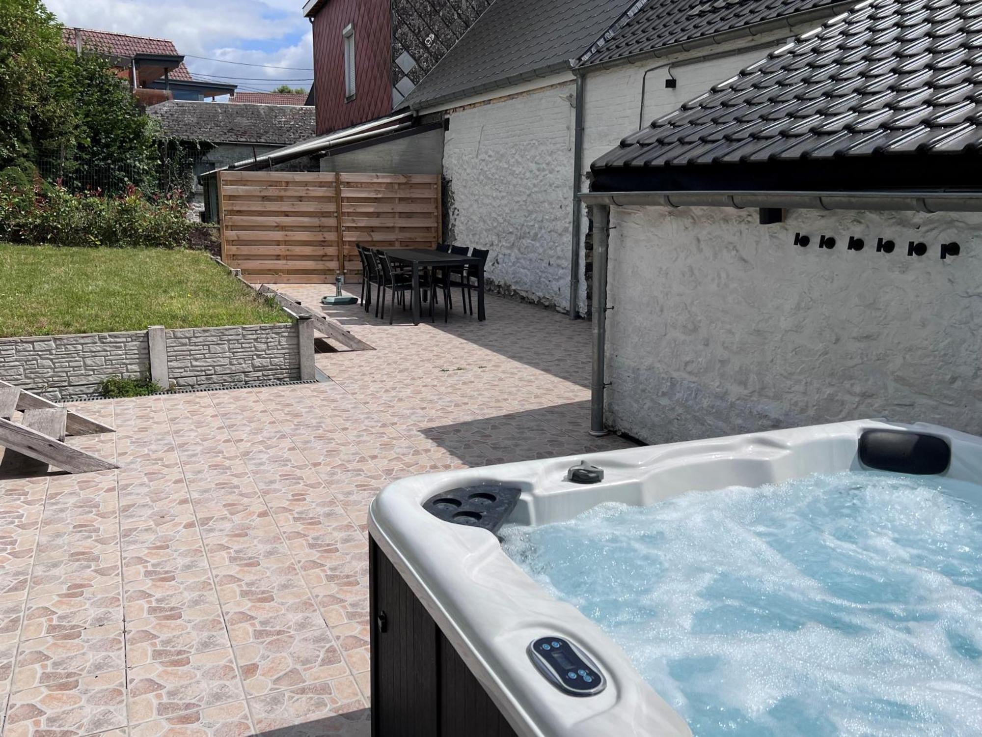 Gite Rubis - Jacuzzi - Pairi Daiza - 6 Pers บรูเกเลตเต ภายนอก รูปภาพ