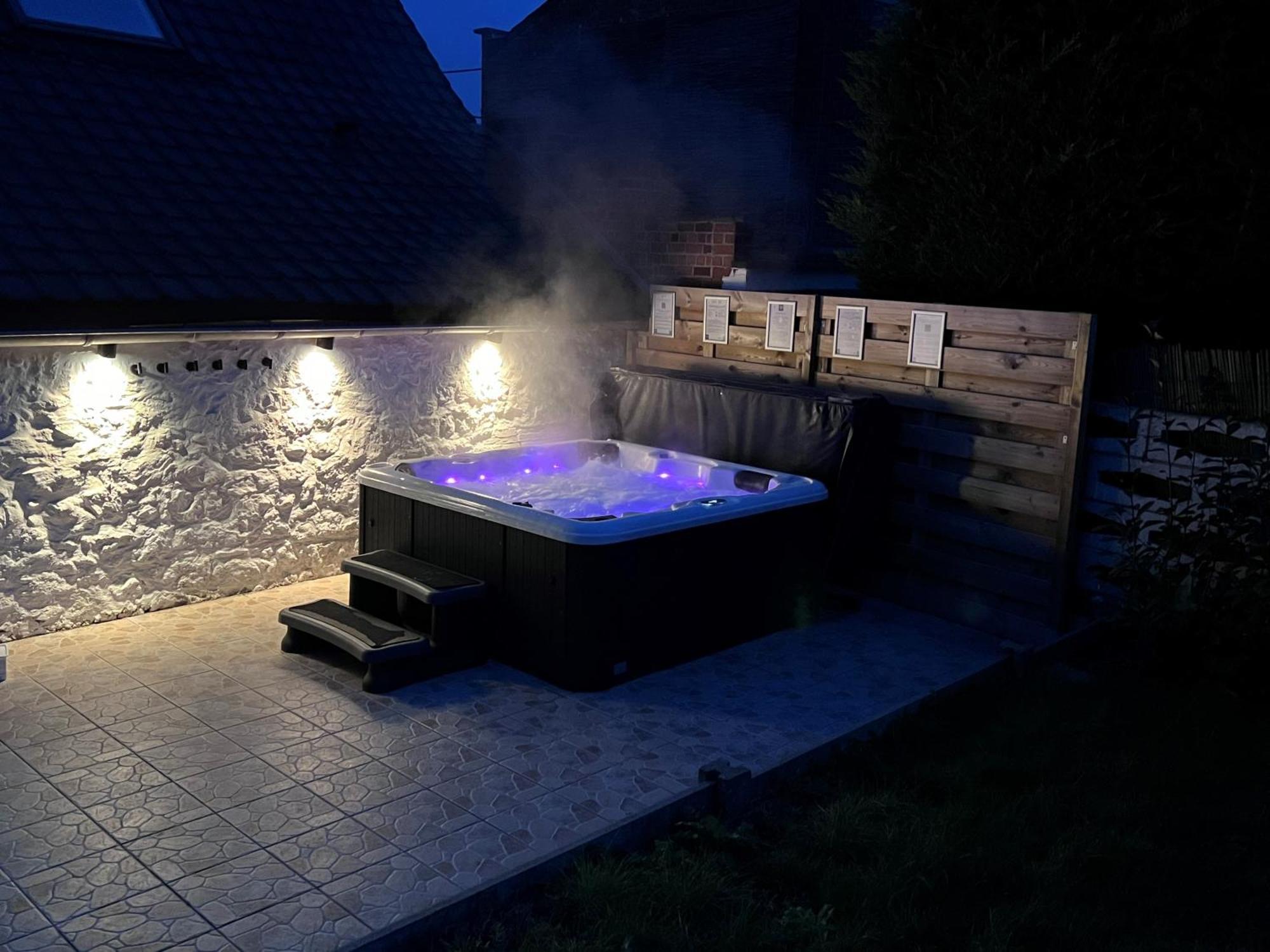 Gite Rubis - Jacuzzi - Pairi Daiza - 6 Pers บรูเกเลตเต ภายนอก รูปภาพ